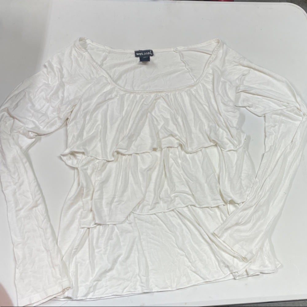 Vintage Wetseal Worthington Ivory Ruffle Front Long Sleeve Top